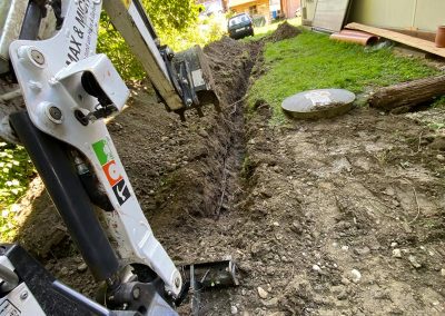 Grabenarbeiten mit Minibagger