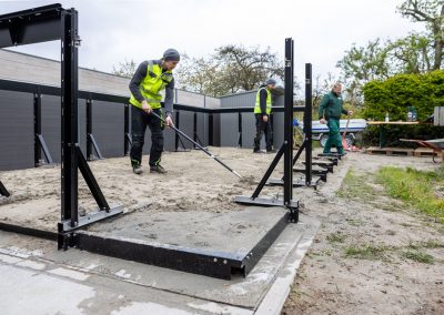 Poolaufbau mit tragender Stahlkonstruktion